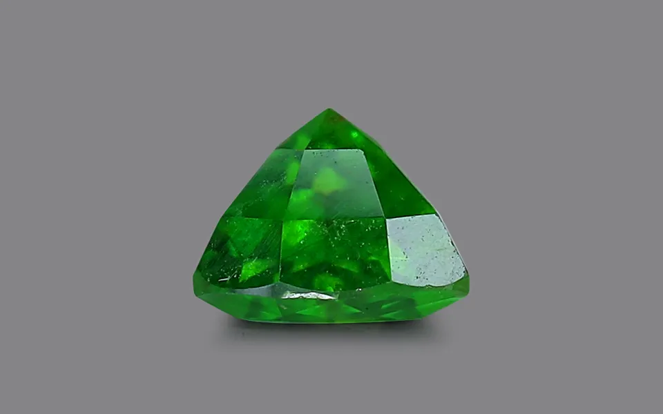 Demantoid Garnet 4.5 MM - 0.47 Carats